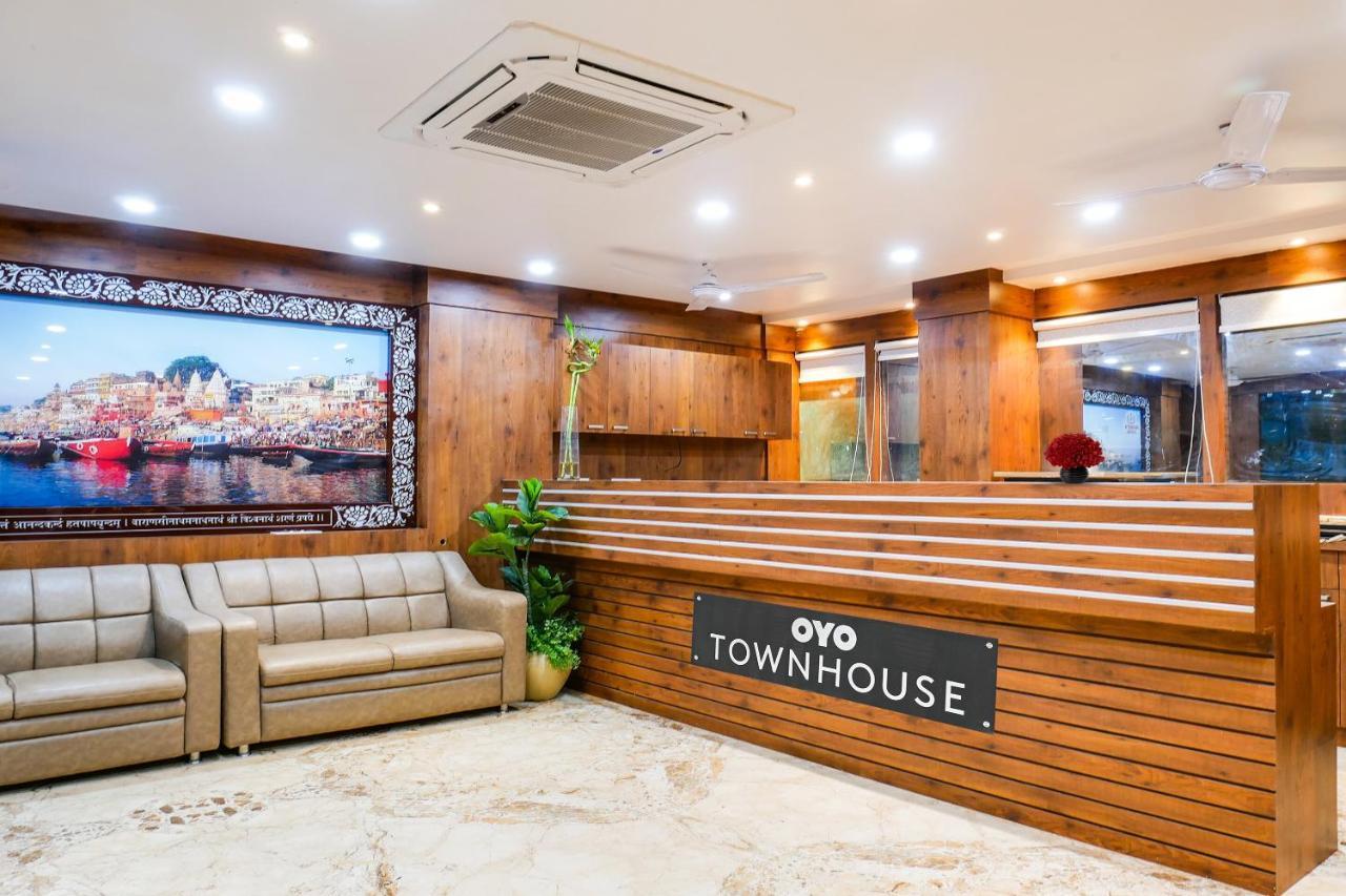 Oyo Townhouse 1132 Hotel Nivedita Ramnagar  Exterior photo