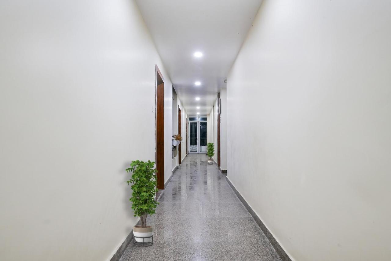 Oyo Townhouse 1132 Hotel Nivedita Ramnagar  Exterior photo